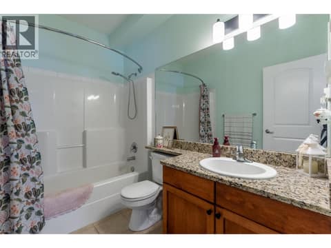 Photo 12 of 2523 Shannon View Drive Unit# 203, Shannon Lake, West Kelowna