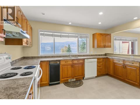 Photo 10 of 16575 Toby Road, Lake Country North West