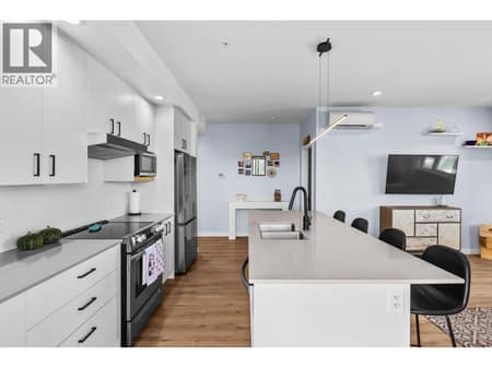 Photo 6 of 660 Cawston Avenue N Unit# 407, Kelowna North