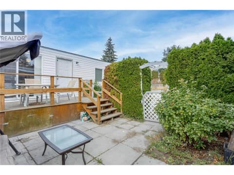 Patio and backyard space at 1699 Ross Road Unit# 213, Lakeview Heights, West Kelowna