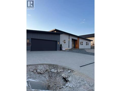 Photo 8 of 17587 Sanborn Street, Main Town, Summerland