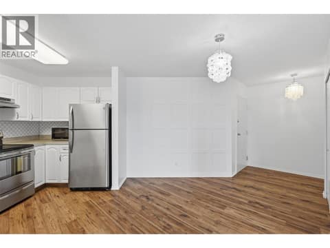 Dining area with feature wall at 629 Lansdowne Street Unit# 505, South Kamloops