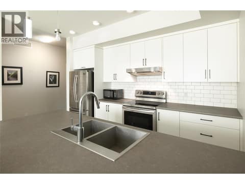 Photo 6 of 1215 St. Paul Street Unit# 403, Kelowna North