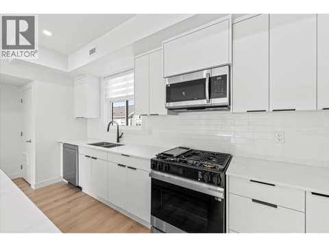 Photo 11 of 5300 Main Street Unit# 204, Kettle Valley, Kelowna