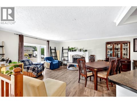 Photo 4 of 4634 STEVENS Drive, Rayleigh, Kamloops