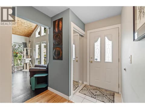 Photo 12 of 2653 SUNSET Drive, Valleyview, Kamloops