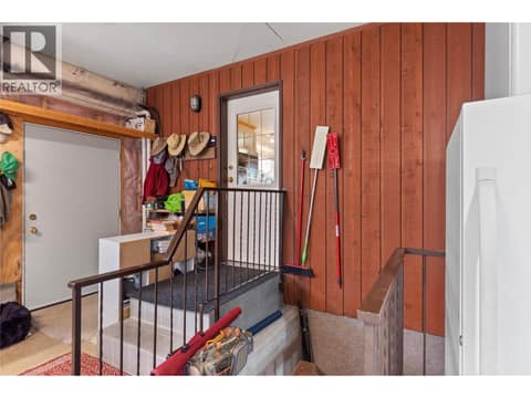 Photo 18 of 2653 SUNSET Drive, Valleyview, Kamloops