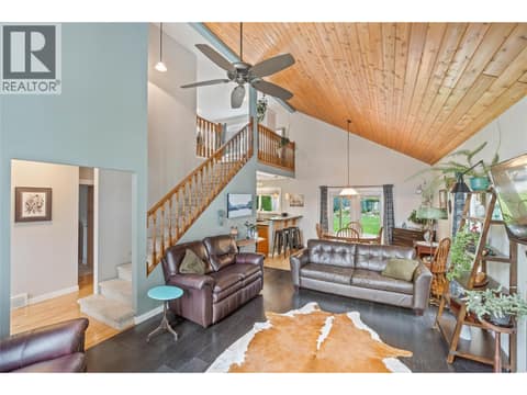 Photo 3 of 2653 SUNSET Drive, Valleyview, Kamloops