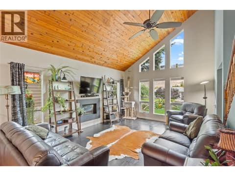 Photo 4 of 2653 SUNSET Drive, Valleyview, Kamloops