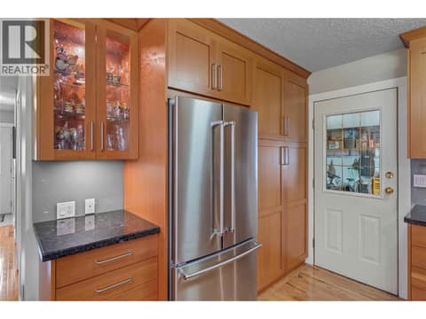 Photo 9 of 2653 SUNSET Drive, Valleyview, Kamloops