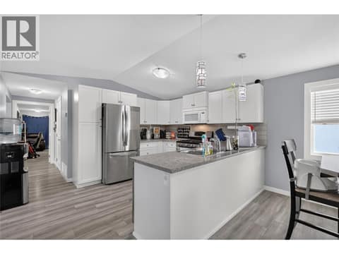 Photo 7 of 3381 Village Green Way Unit# 36, Westbank Centre, West Kelowna