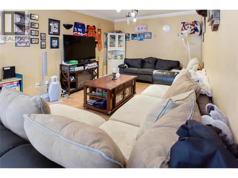 Photo 6 of 1302 CORNWALL Street, North Kamloops