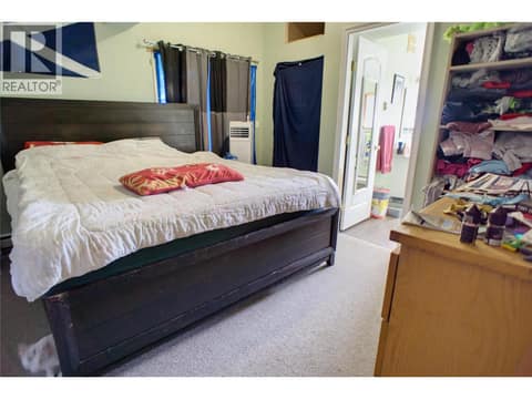Photo 9 of 1302 CORNWALL Street, North Kamloops
