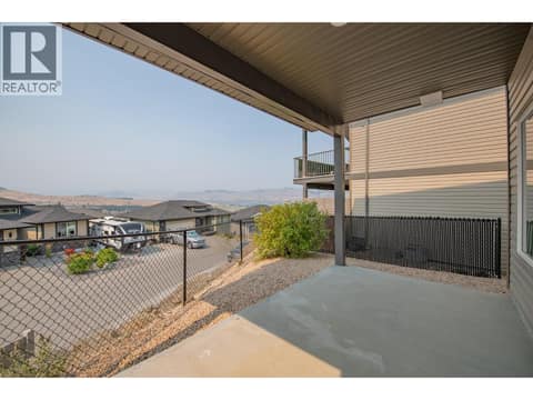 Photo 3 of 933 Mt Robson Place Unit# 97, Middleton Mountain Vernon