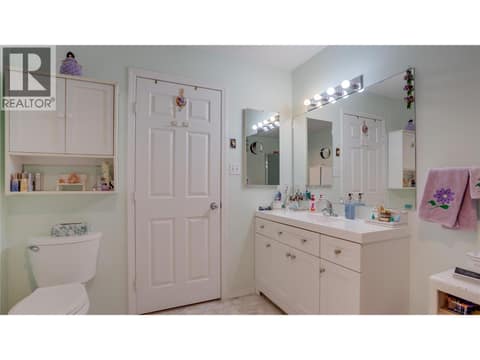Ensuite bath-reverse. at 3906 Pleasant Valley Road Unit# 23, Harwood, Vernon