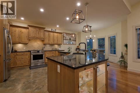 Photo 28 of 3420 Camelback Drive, Ellison, Kelowna