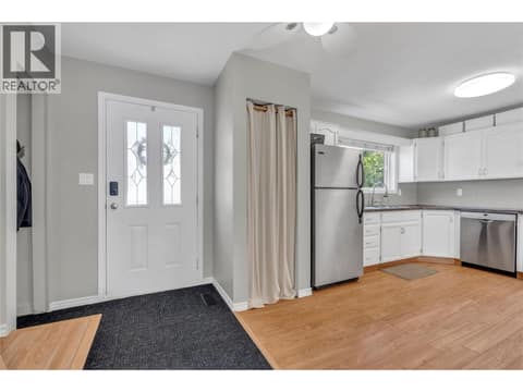 Photo 2 of 1458 Penticton Avenue Unit# 142, Columbia/Duncan, Penticton