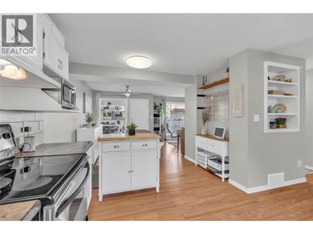 Photo 6 of 1458 Penticton Avenue Unit# 142, Columbia/Duncan, Penticton