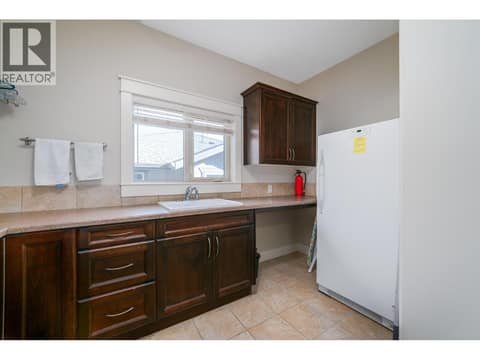 Photo 23 of 708 Traditions Crescent, Glenmore, Kelowna