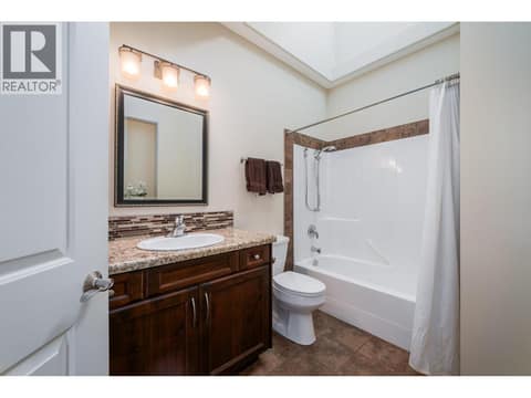 Photo 33 of 708 Traditions Crescent, Glenmore, Kelowna