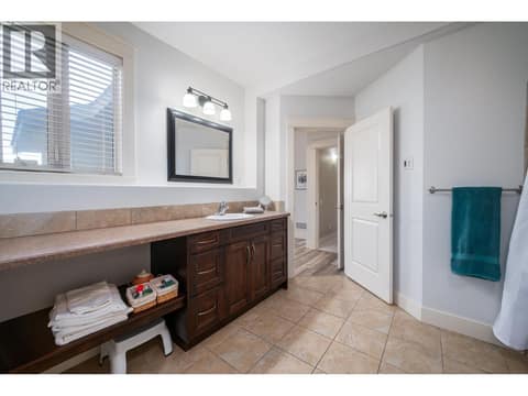 Photo 56 of 708 Traditions Crescent, Glenmore, Kelowna