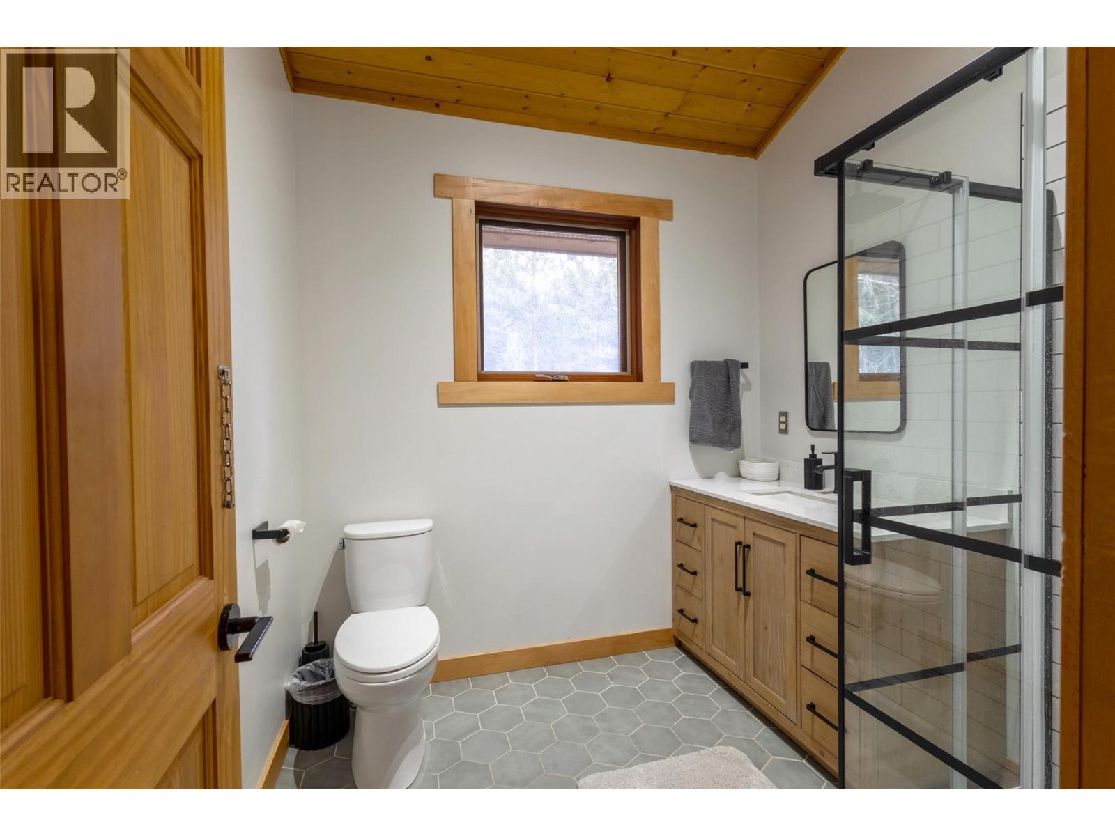 Photo 21 of 2943 PIVA Road, Pinantan, Kamloops