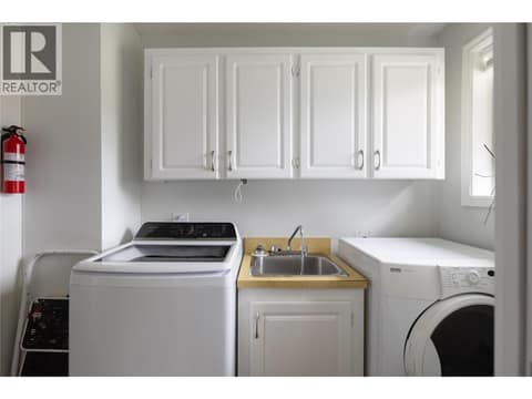 Photo 17 of 537 Robin Road, South BX, Vernon