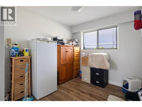 Photo 20 of 537 Robin Road, South BX, Vernon