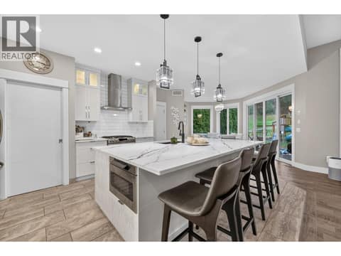 Photo 4 of 3109 Capistrano Court, University District, Kelowna