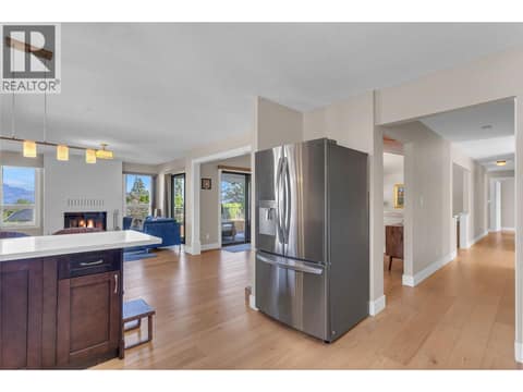 Photo 11 of 2245 Thacker Drive, Lakeview Heights, West Kelowna