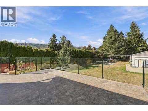 Photo 11 of 4809 Bolean Drive, Rayleigh, Kamloops