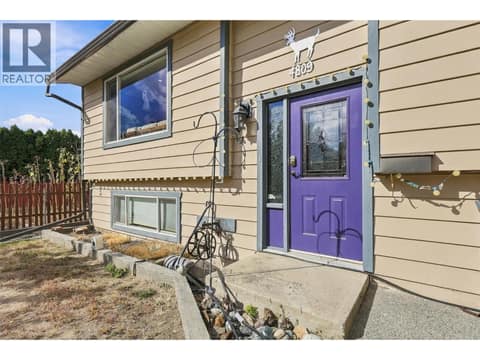 Photo 2 of 4809 Bolean Drive, Rayleigh, Kamloops