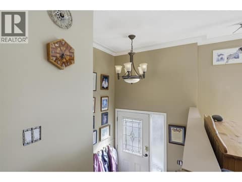 Photo 3 of 4809 Bolean Drive, Rayleigh, Kamloops