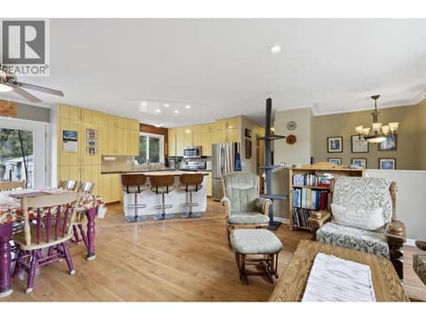 Photo 5 of 4809 Bolean Drive, Rayleigh, Kamloops