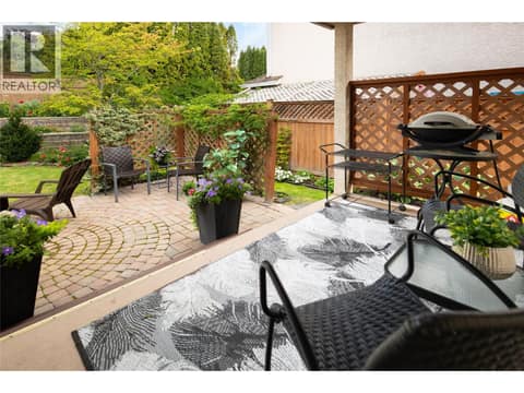 Photo 11 of 1888 Porthill Drive, Glenmore, Kelowna