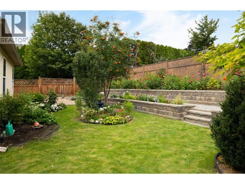 Photo 19 of 1888 Porthill Drive, Glenmore, Kelowna