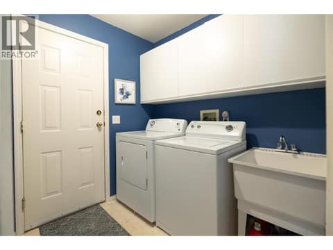 Photo 26 of 1888 Porthill Drive, Glenmore, Kelowna