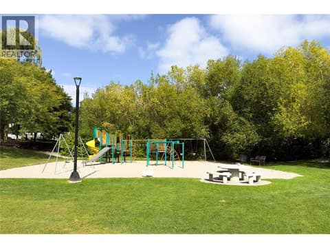 Photo 35 of 1888 Porthill Drive, Glenmore, Kelowna