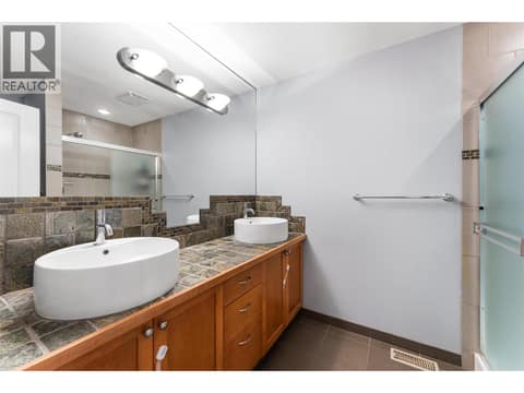 Photo 22 of 1853 Parkview Crescent Unit# 26, Springfield/Spall, Kelowna