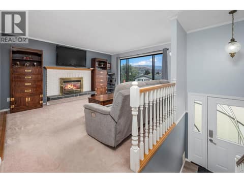 Photo 4 of 2105 20 Avenue, East Hill, Vernon