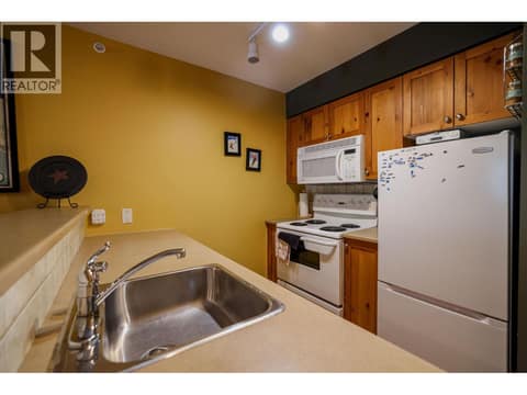 Photo 8 of 9812 Silver Star Road Unit# 305, Silver Star, Vernon