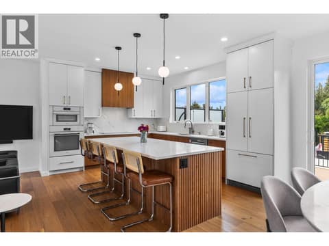 Photo 9 of 624 Bonjou Road, Lower Mission, Kelowna