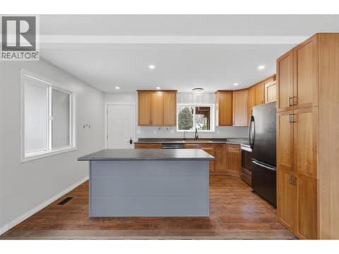 Photo 7 of 4568 CAMMERAY Drive, Rayleigh, Kamloops