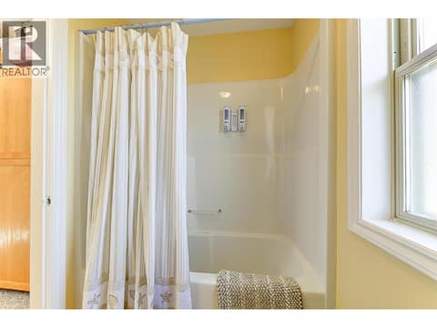Photo 34 of 16490 Commonage Road, Lake Country North West