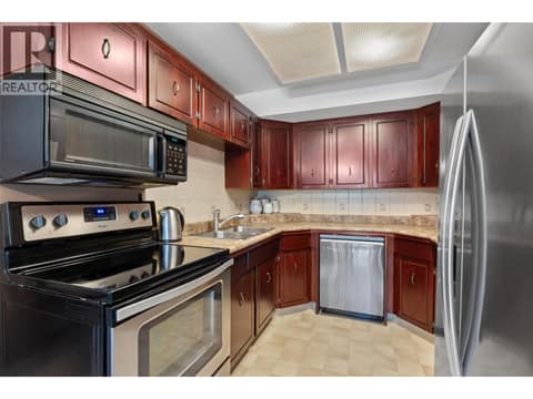 Photo 13 of 4313 Furiak Road, Rayleigh, Kamloops