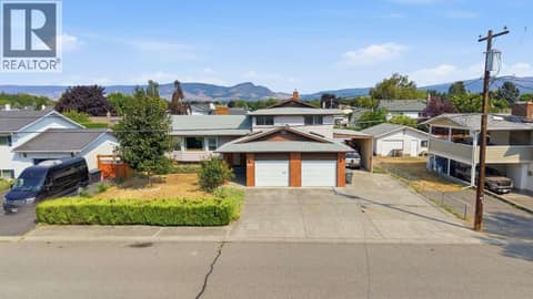 Photo 1 of 2555 Grenfell Road, Kelowna South