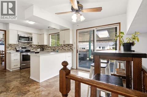 Photo 12 of 2555 Grenfell Road, Kelowna South