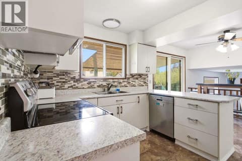 Photo 18 of 2555 Grenfell Road, Kelowna South
