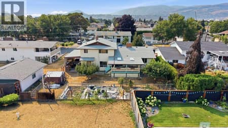Photo 6 of 2555 Grenfell Road, Kelowna South