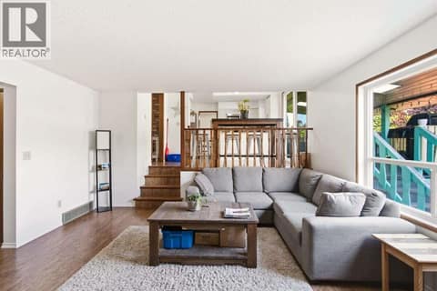 Photo 8 of 2555 Grenfell Road, Kelowna South